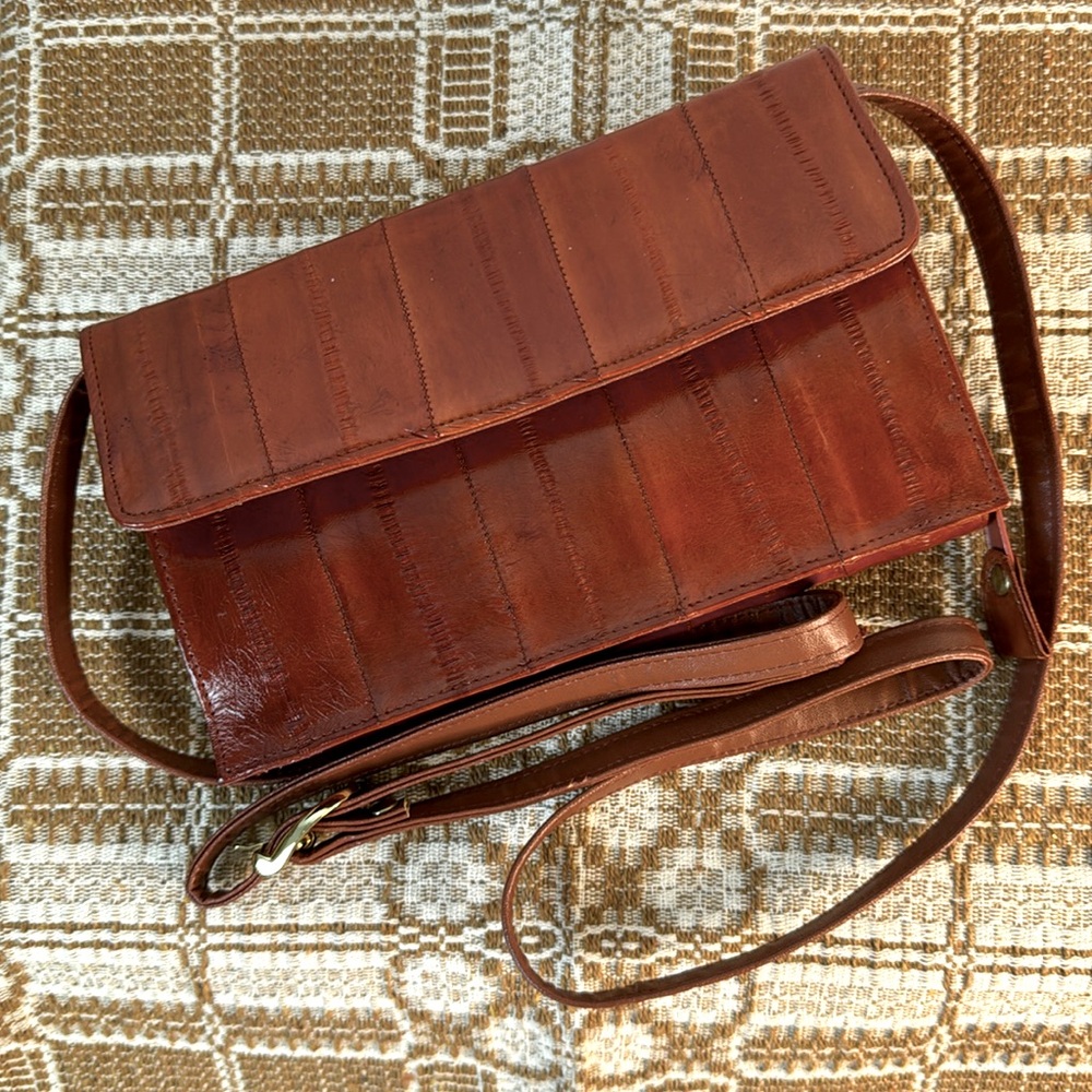 Lee Sands Eelskin purse
